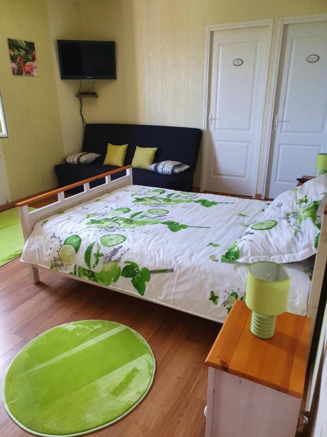 Le Logis Du Marais Bed & Breakfast Les Magnils-Reigniers Luaran gambar